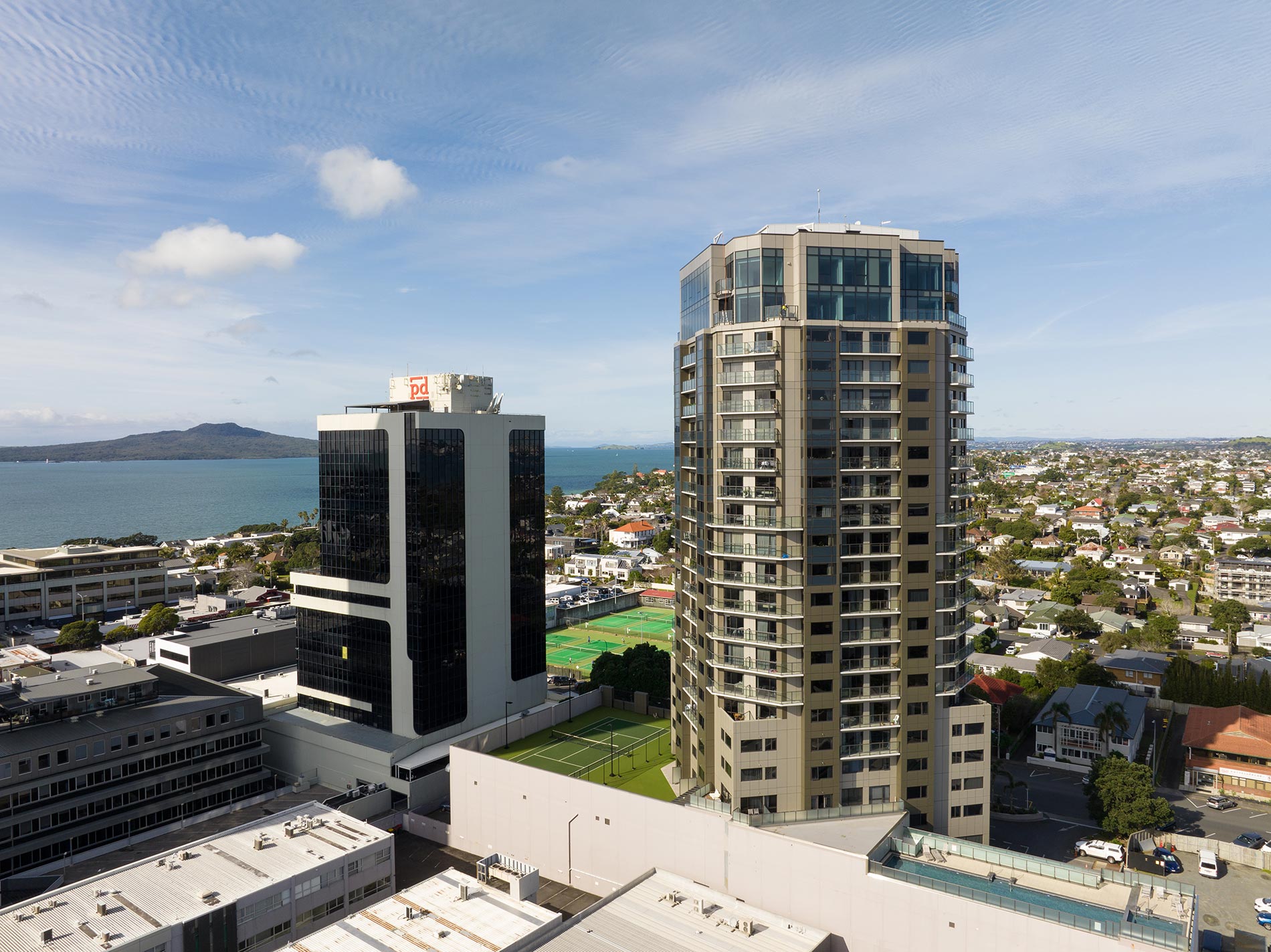 Symonite Panels Recladding Specialists Auckland Spencer on Byron