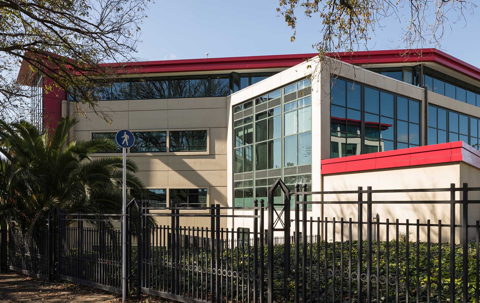 Ascot Hospital Symonite