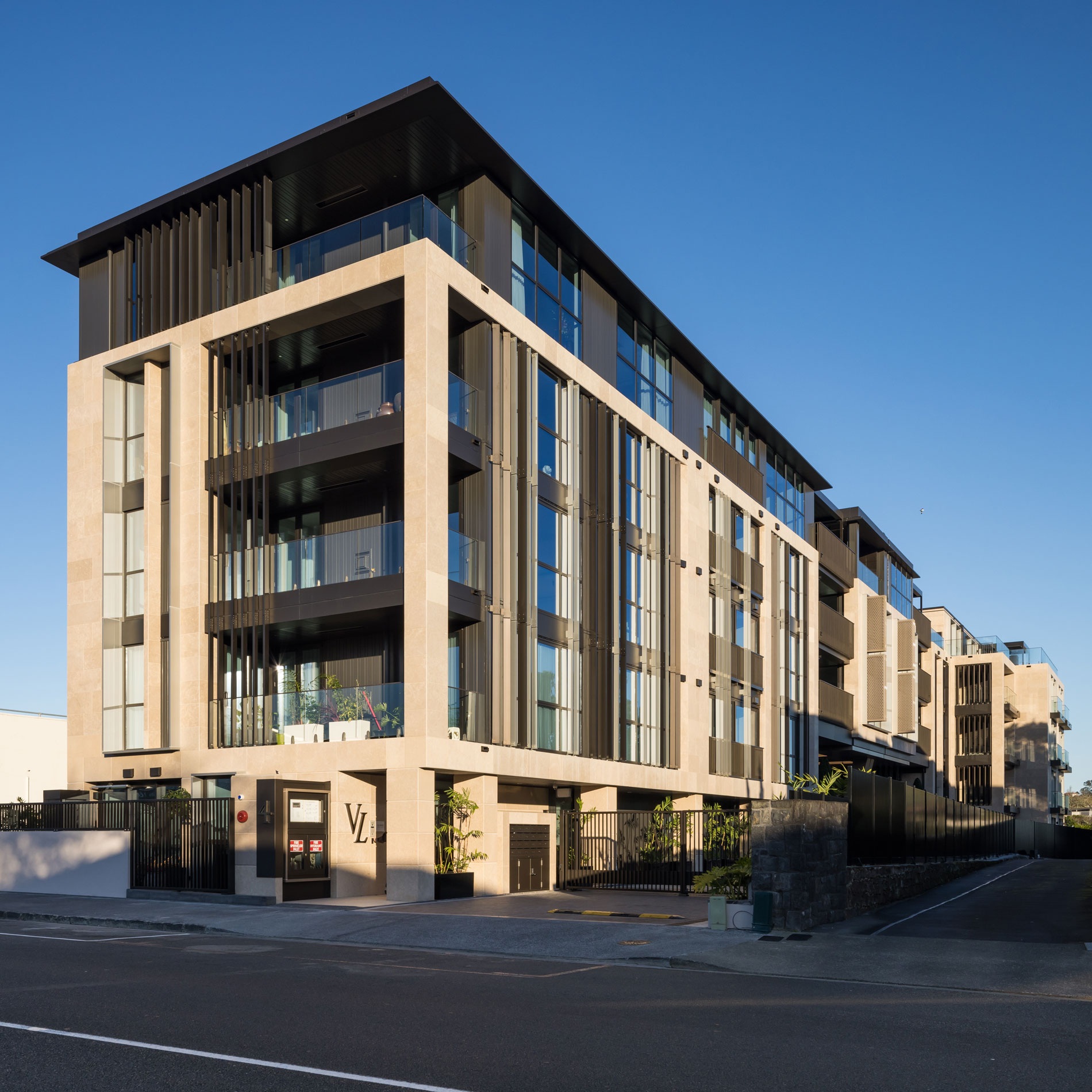 Victoria Lane Apartments | Symonite Panels FULL FACADE